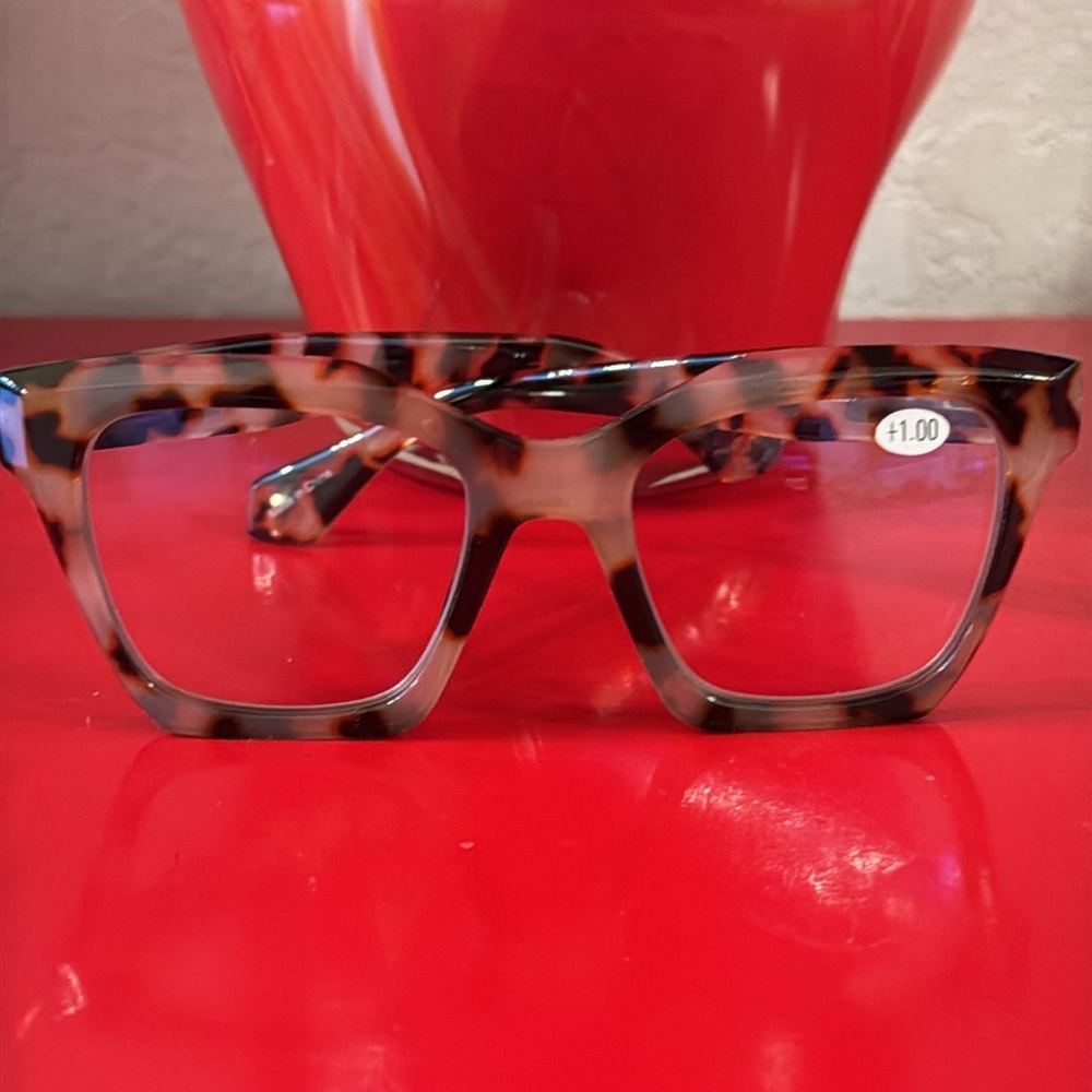 LADEESSE Tortoise Glasses Readers Oversized +1.00 NEW